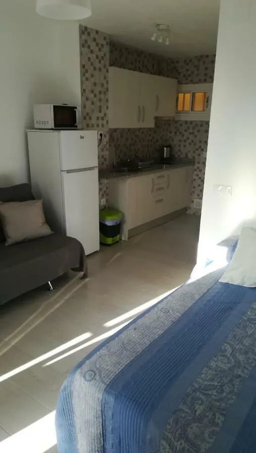 贝纳尔马德纳 Avenida Gamonal Edificio Hercules酒店 西班牙