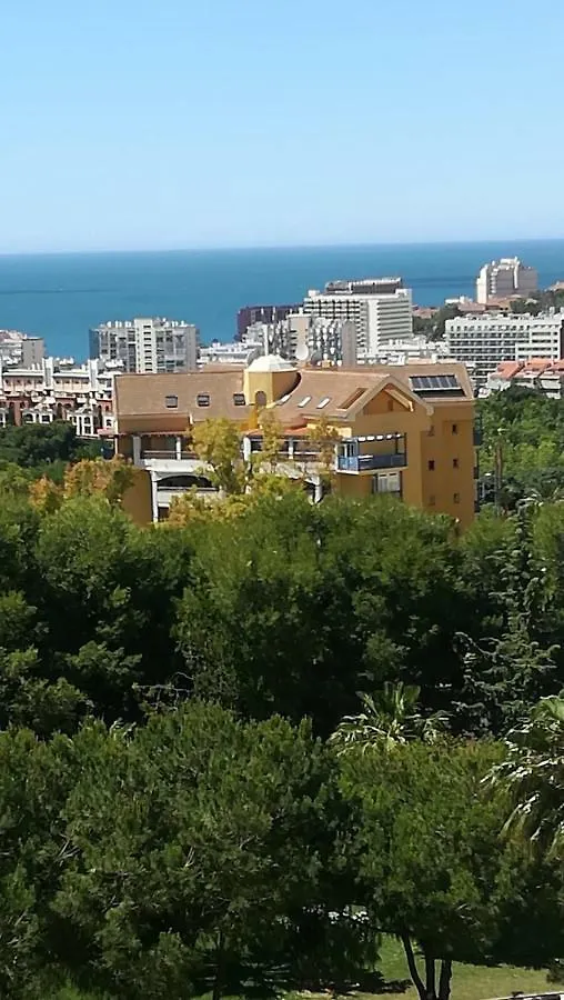 贝纳尔马德纳 Avenida Gamonal Edificio Hercules酒店 0*,  西班牙